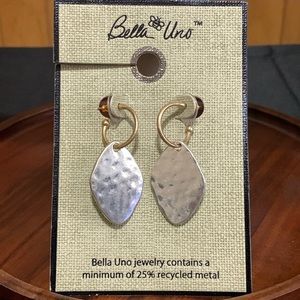 NWT Bella Uno two tone hammered earrings